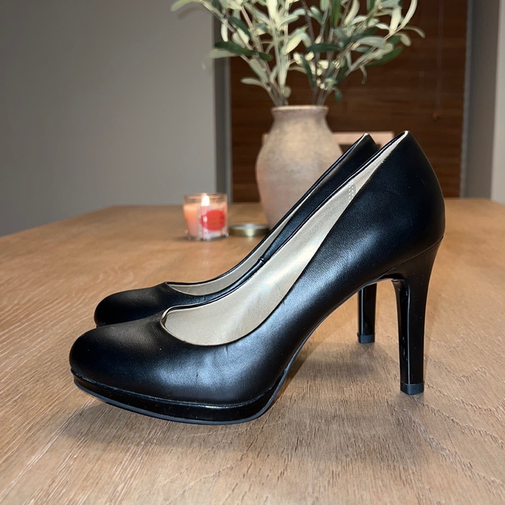 Bandolino Black Heels- 6